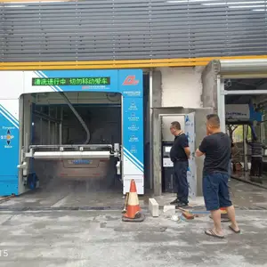 洗得干净才是王道,泰国客户订购一台镭翼DG仿形高压无接触洗车机