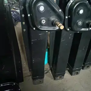 半挂车28T支腿外置联动支撑腿手摇式外置单动80T加重型