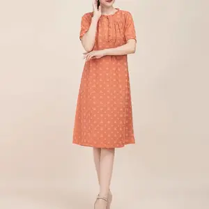 梦莎奴夏 轻奢复古重工刺绣连衣裙 中大淑妈妈装 大码女装货源供应