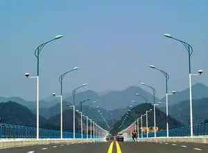 大连路灯杆哪家好-沈阳海辉机电设备-知名的路灯杆批发商