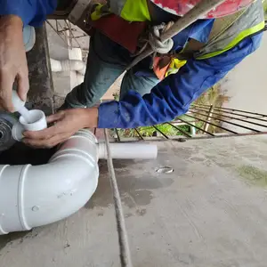 沙坪坝小区外墙排雨水管安装 老旧落水管更换维修 落水管脱节加固