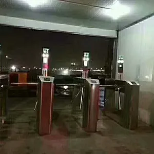 ����ͣ��������ϵͳ����������բ�����ϳ���ʶ�𣬻�Զ�����ذ�װ