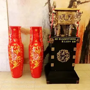 �����Ƶ�������׻�ƿװ��Ʒ ��ҵ����໨�ɻ�ƿ�ڼ�