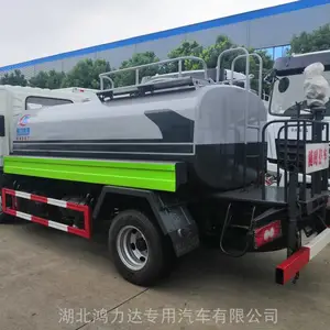 甘肃20方洒水车助力干旱区域生态环境持续改善