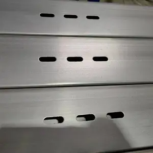 太阳能板支架 檩条 集中式电站光伏支架 耐腐蚀 承载力强