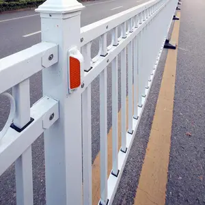 专业定制市政护栏_定制道路异型护栏_中央道路隔离市政护栏