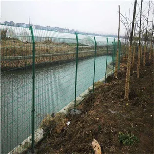 三角折弯护栏网 ***防护网 Y型柱安***