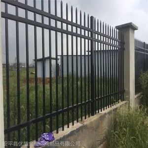 �ӱ�п�ֻ����������׷���Χǽ��դ������Χǽ������
