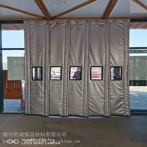 胜城厂家生产红色防风棉门帘门店阻燃棉门帘