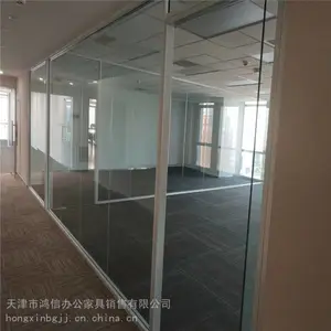 �����ϼ䣬������Ҷ�����ϣ�͸����������