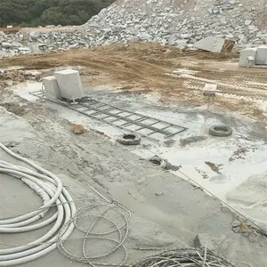 商洛芝麻灰石材路沿石生产厂家