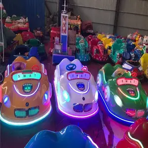 �ļ��㳡��̯С������ϲ���ĵ�ƿ�����������
