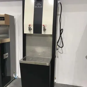 供应全众饮水设备报价合理的节能饮水机,优质校园饮水机价格