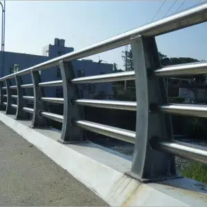 高速不锈钢防撞护栏,不锈钢复合管栏杆厂家