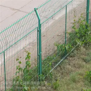 公路框架护栏网 农场钢丝围网 方孔焊接网隔离栅