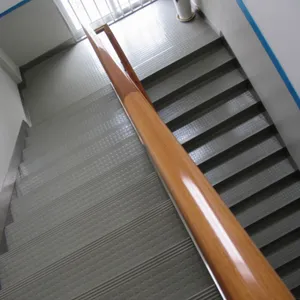 机场廊桥橡胶地板、楼梯橡胶踏步