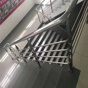 景观桥两侧不锈钢立柱多少钱一根 商场玻璃栏杆 工艺