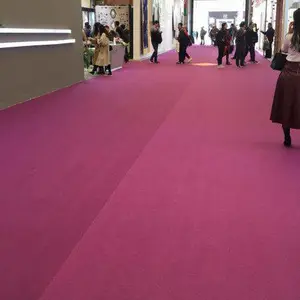 深圳市国际会展中心一次性阻然复膜地毯包铺包撤