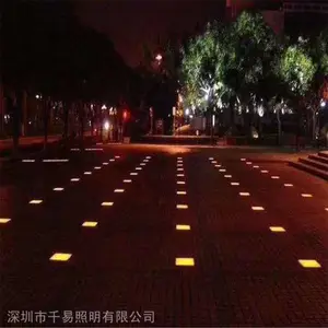 道路地面发光砖 LED景观地砖灯厂家
