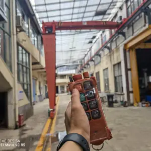 定制10吨门式行车 MH型包厢式10t龙门吊 地面轨道运行10T龙门起重机