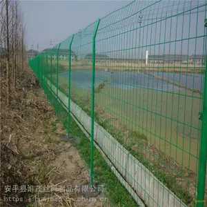 河道护网 围地框架护栏网规格 浸塑铁丝网厂家