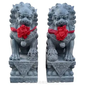 ��Ӧ��ʯ�������30���־���ʯʨ��һ�Լ����ſڰڷ�