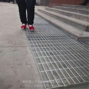 ��ˮ���������ǰ� ͣ�����ߵ��峧�� �������ߵ���