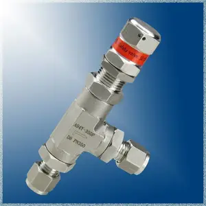 ZLA14Y-700P 高压不锈钢全启式安全阀 化工部标准