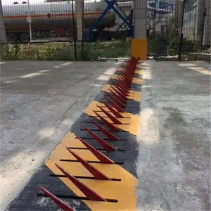***大门出入口阻截式挡车器,全自动升降式障碍路障机,地埋式挡车器 减速带式阻车器阻车钉零售后安装简单
