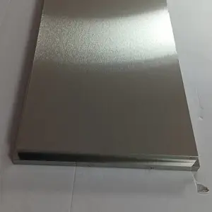 �����Ͻ���в���ն�ĤTiAl�ж���ƽ���Ĥ�в�