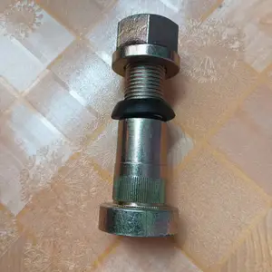 太脱拉卡车138轮胎螺丝