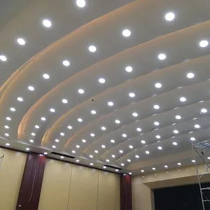 �人���Ժ���Ͻ���� ��ɫ������ ���δ�������