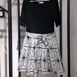 �㽭����ʵ���***��Դ���3-5Ԫ����Ůʽ��������ȹ��װ������