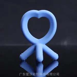 食品级硅胶婴儿牙胶厂家代工 宝宝防吃手硅胶磨牙棒