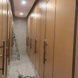玉林市福绵区阿童木学校卫生间隔断打造绿色铝材工地厕所隔间防水板铝”创佳绩