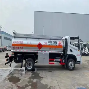 �ɶ�����8���͹޳�С���������ͳ�����ǰ�ĺ���͹޳�����Ǯ