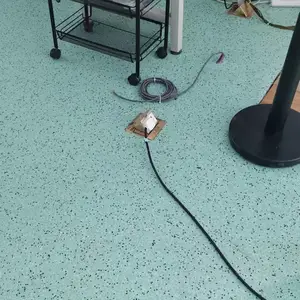 ��300����·���������