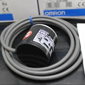 旋转编码器E6B2-CWZ5B 200P/R外径40mm实心轴径6mm电压12-24VDC