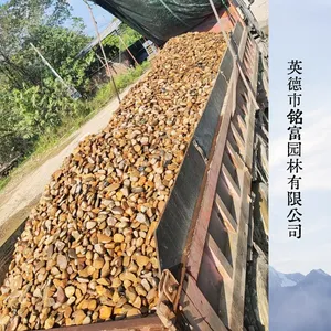 杂色鹅卵石80元一吨 路面铺设鹅卵石 工程用卵石大量现货