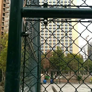 操场护栏网 篮球场围网 球场防护网 可指导安装 万起现货销售