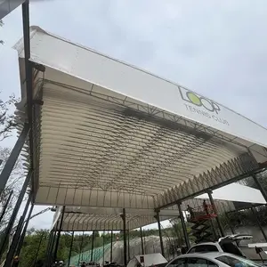 重庆三板溪鹿野公园运动场电动伸缩棚-驰建膜结构推拉棚源头厂家