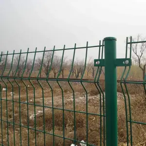 工地围墙网用途 榆林户外围墙栅栏 双边丝护栏 鱼塘围栏网报价