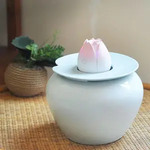 供应莲花扩香器喷雾加湿器陶瓷家用香薰沉香客厅书房摆件