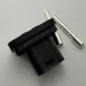 YGC513-EV-P2RD插座