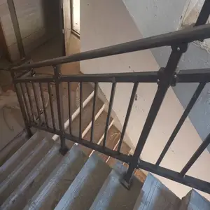 小区护栏 锌钢栏杆 静电喷涂 楼梯扶手 阳台飘窗 生产加工发货