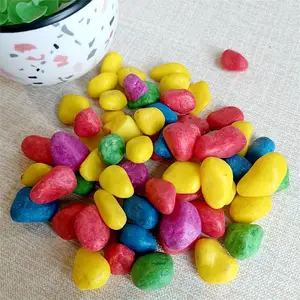 ���ʯ��ֲ���������߲�ʯȾɫ����ʯ���ֳ�ˮ�ز�ɫСʯͷ