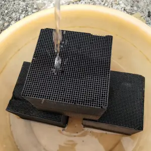 耐水蜂窝活性炭 污水过滤 空气净化吸附蜂窝活性炭供应