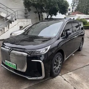 岚图梦想家出租 纯电7座商务车租赁 企业班车 机场接送 点对点包车