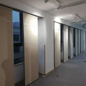 ���ݾƵ����ڻ�����ǽ