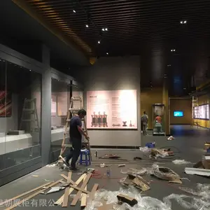 �����ͨ��װ���º�ʪ����ң��ƽ���Ų����չ��,չ���������